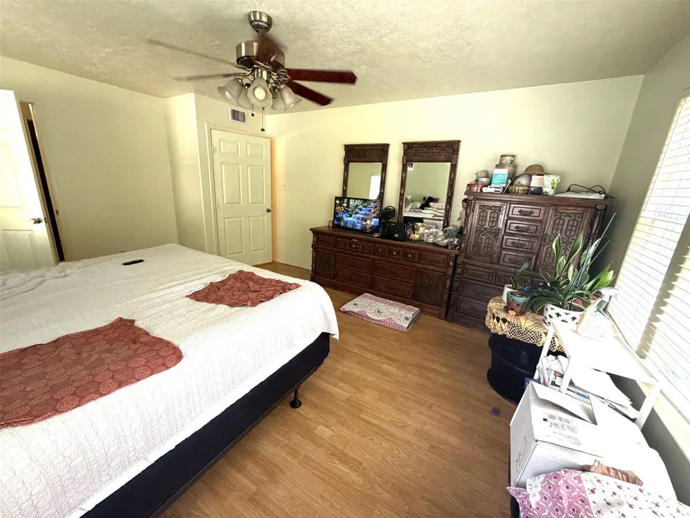 3080 Lee Turner Road Cleveland, TX 77328