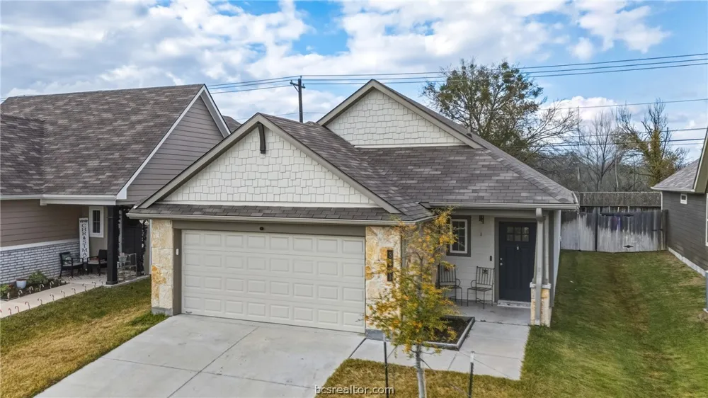 3011 Stevens Drive Bryan, TX 77803