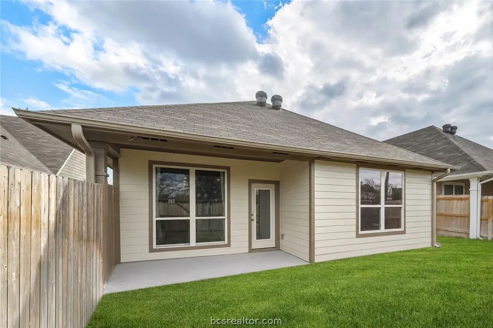 3011 Stevens Drive Bryan, TX 77803