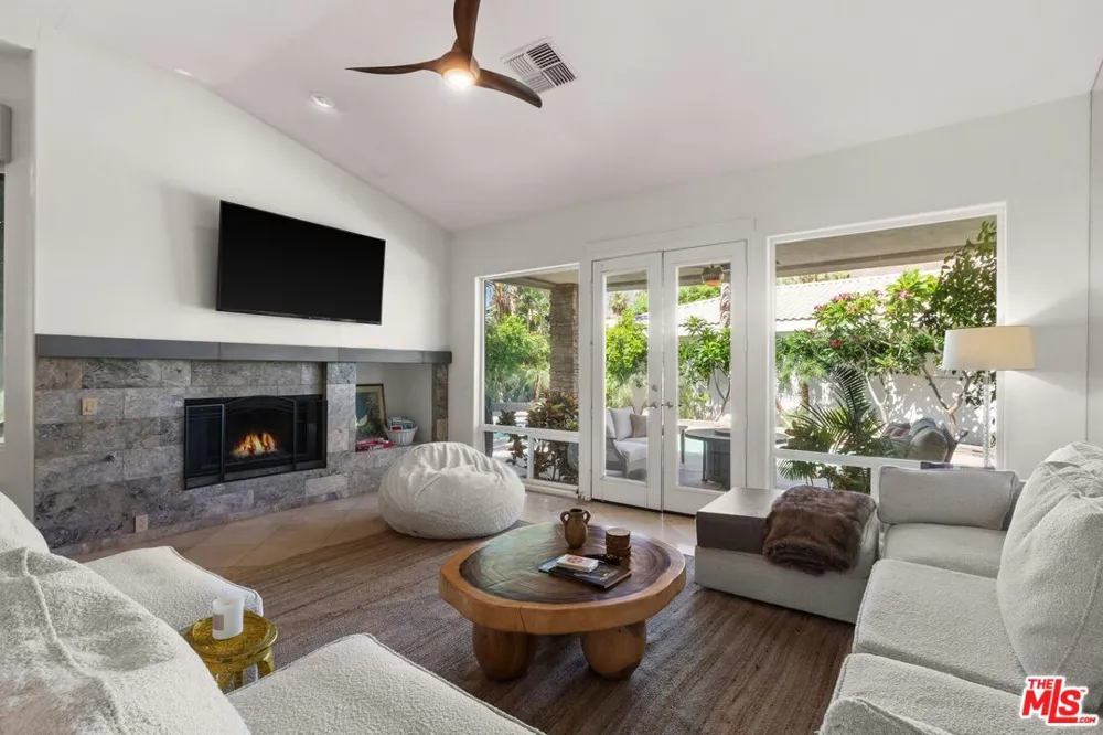 47145 Via Lorca La Quinta, CA 92253