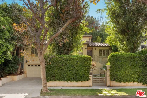 1035 Westholme Avenue