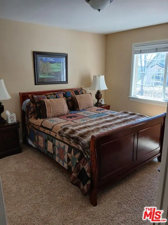 1251 Kodiak Drive Lake Arrowhead, CA 92352
