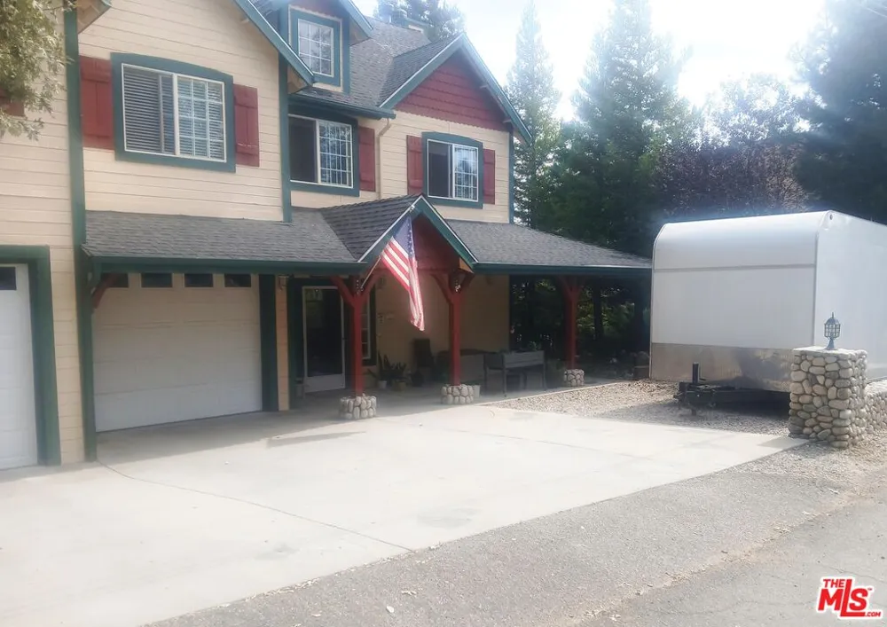1251 Kodiak Drive Lake Arrowhead, CA 92352