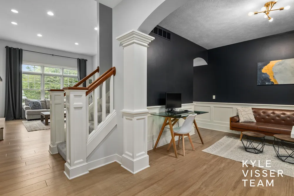 1622 Amberley Court SE East Grand Rapids, MI 49506