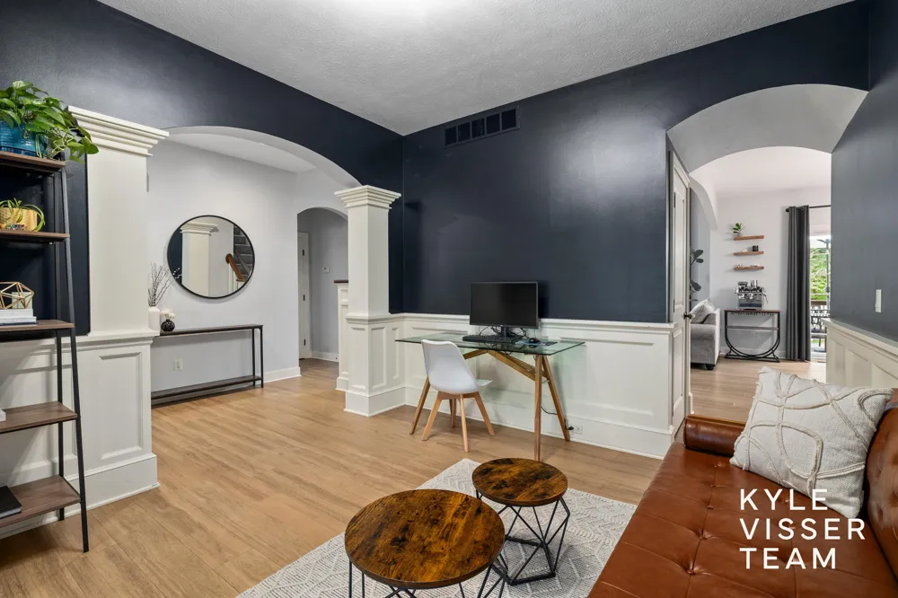 1622 Amberley Court SE East Grand Rapids, MI 49506