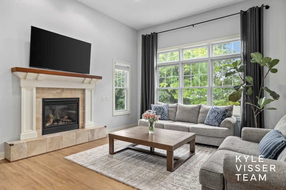 1622 Amberley Court SE East Grand Rapids, MI 49506
