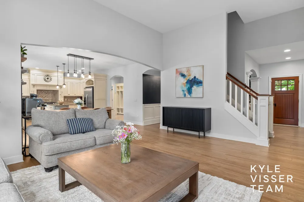 1622 Amberley Court SE East Grand Rapids, MI 49506