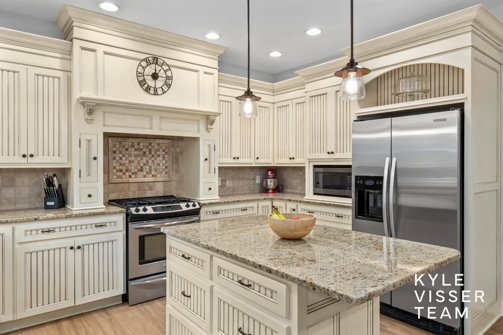 1622 Amberley Court SE East Grand Rapids, MI 49506