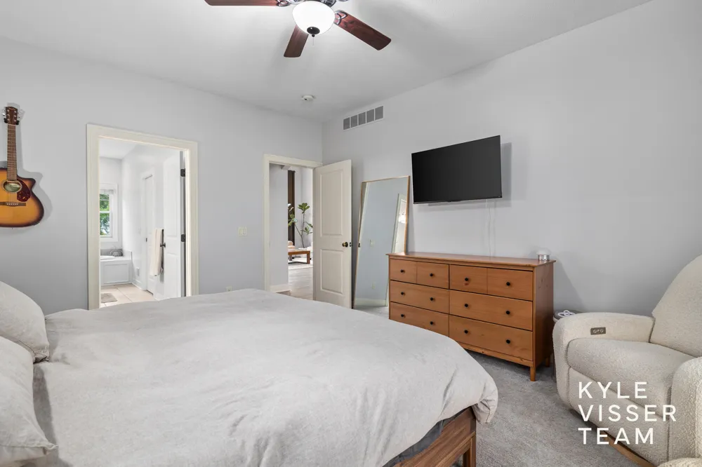 1622 Amberley Court SE East Grand Rapids, MI 49506