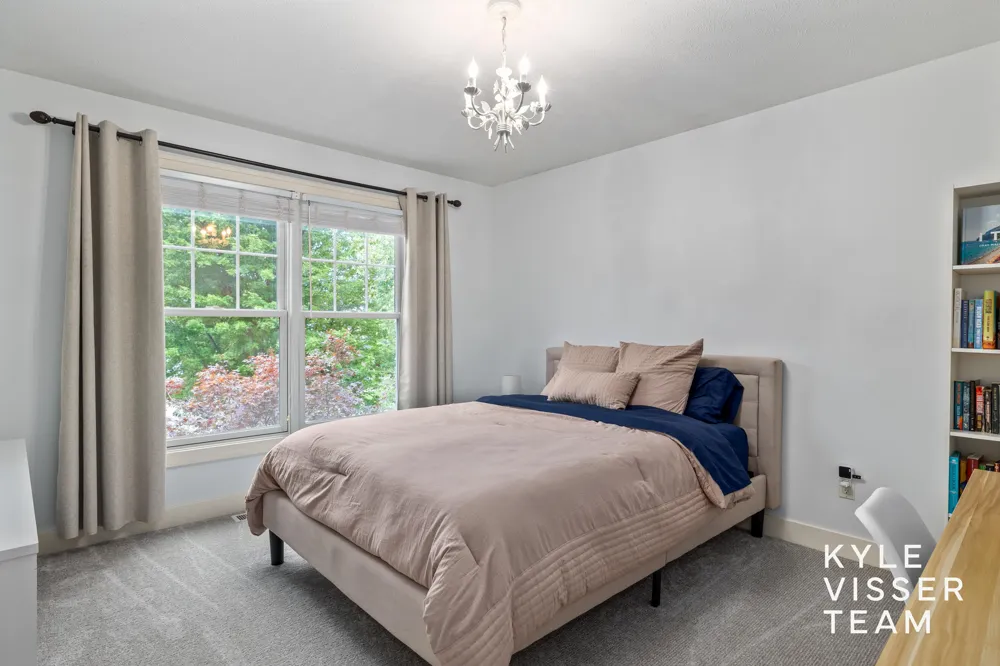 1622 Amberley Court SE East Grand Rapids, MI 49506