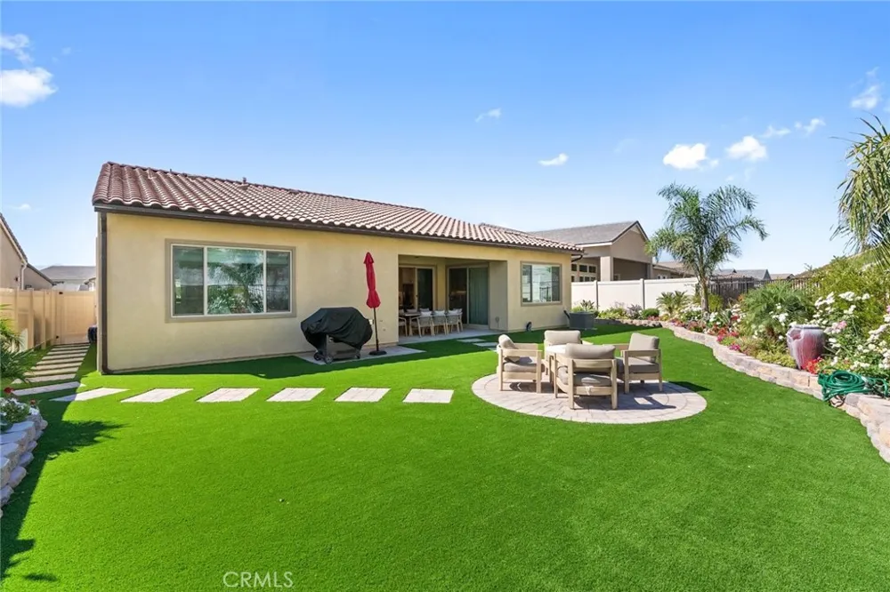 17833 Cirrus Drive Canyon Country, CA 91350