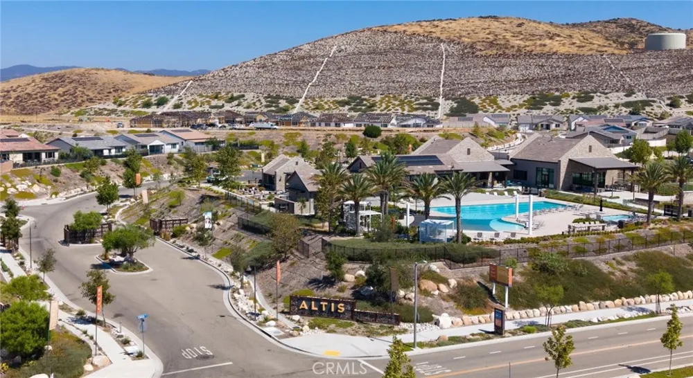17833 Cirrus Drive Canyon Country, CA 91350