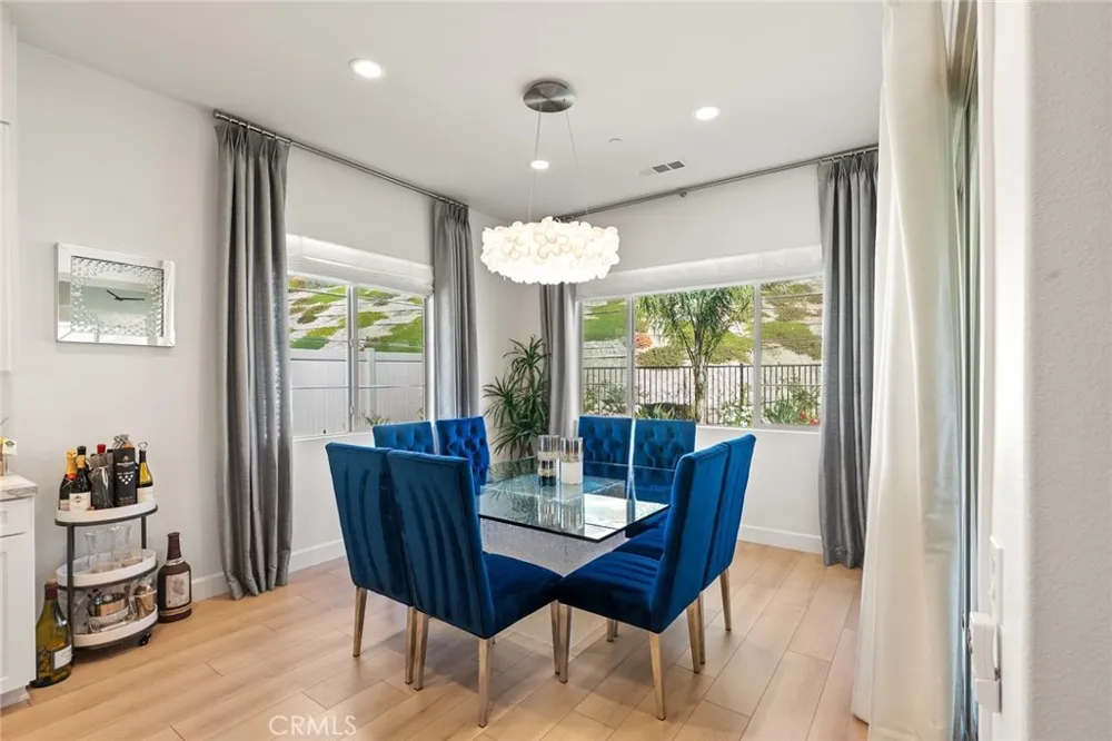 17833 Cirrus Drive Canyon Country, CA 91350