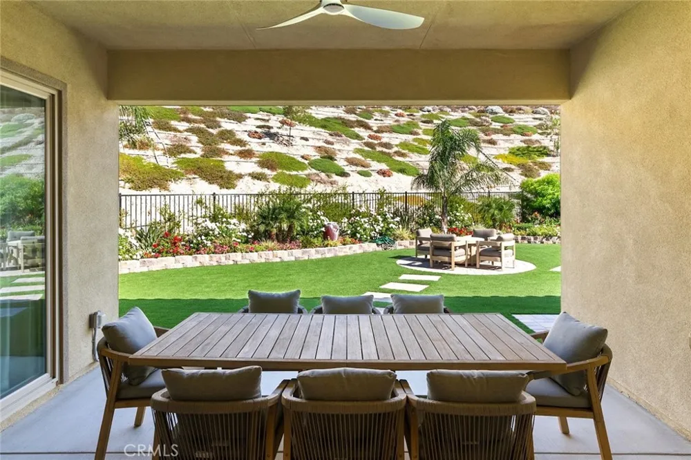 17833 Cirrus Drive Canyon Country, CA 91350