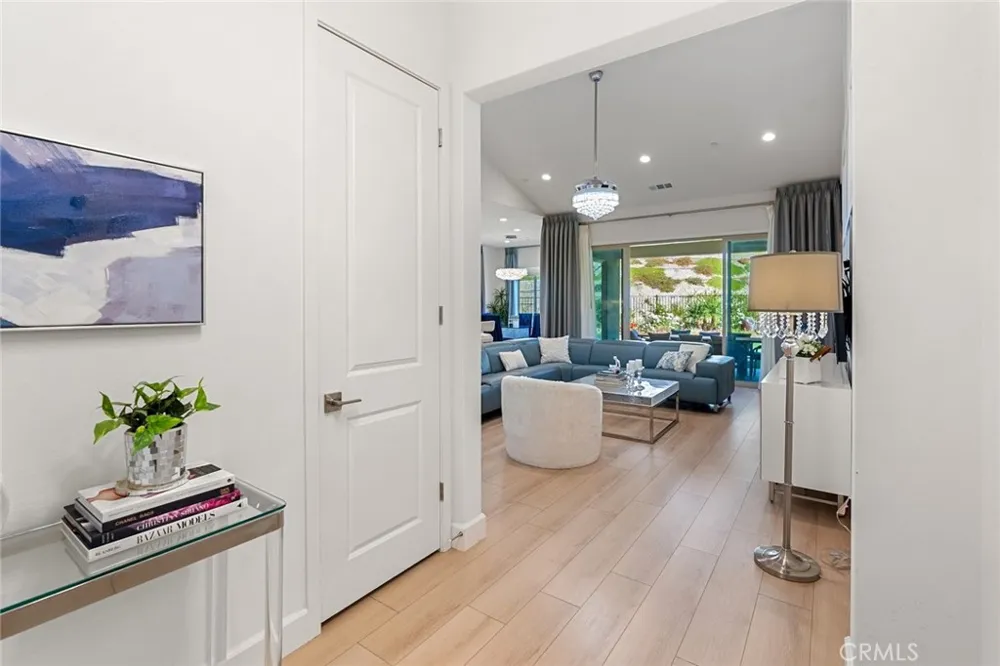 17833 Cirrus Drive Canyon Country, CA 91350