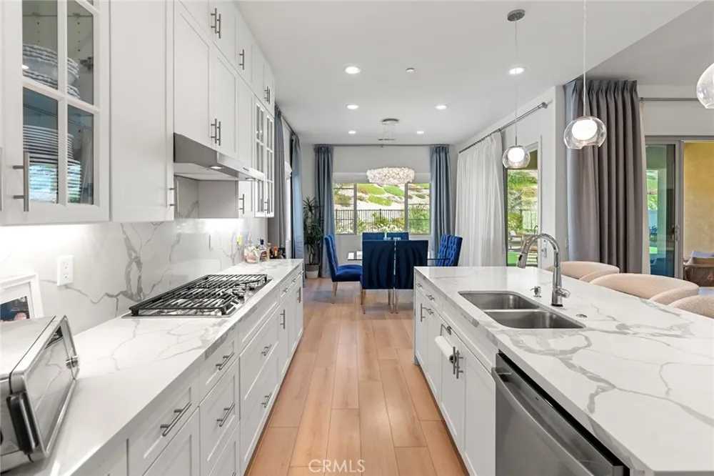 17833 Cirrus Drive Canyon Country, CA 91350