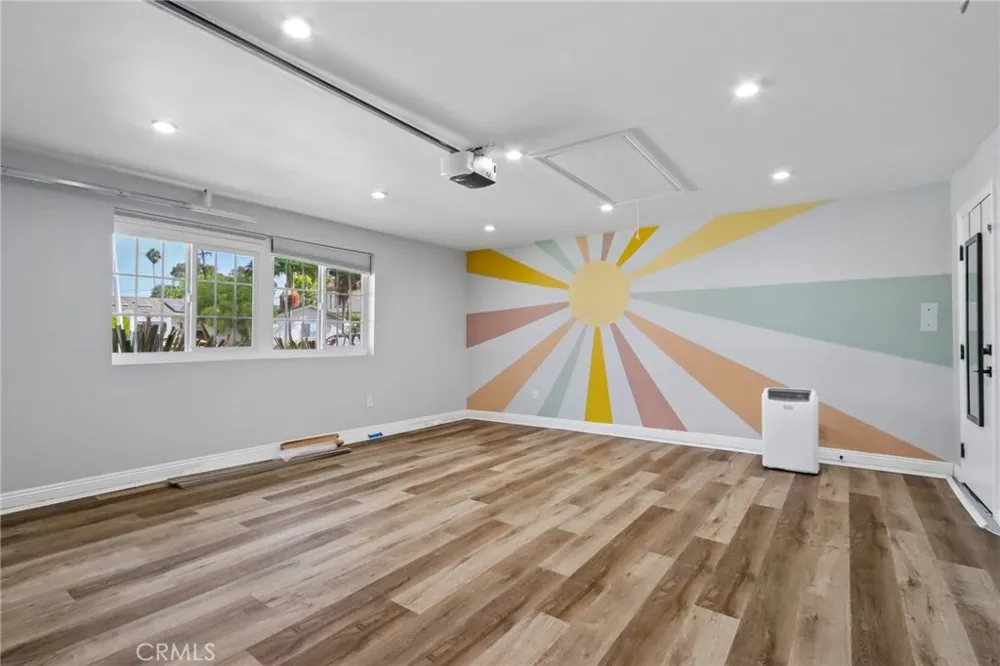 5792 Venturi Drive Huntington Beach, CA 92649