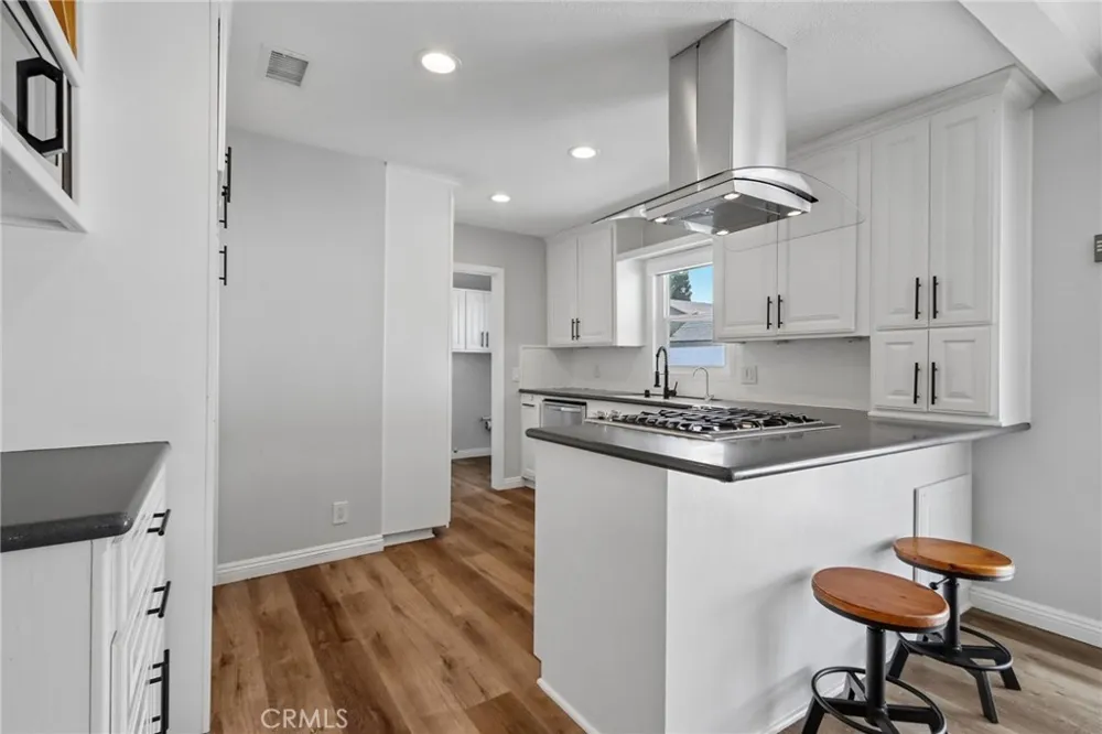 5792 Venturi Drive Huntington Beach, CA 92649