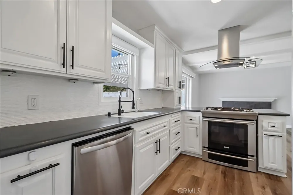 5792 Venturi Drive Huntington Beach, CA 92649