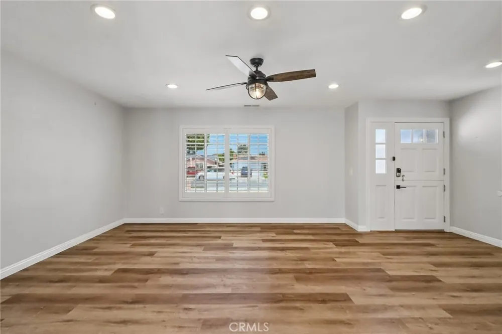 5792 Venturi Drive Huntington Beach, CA 92649