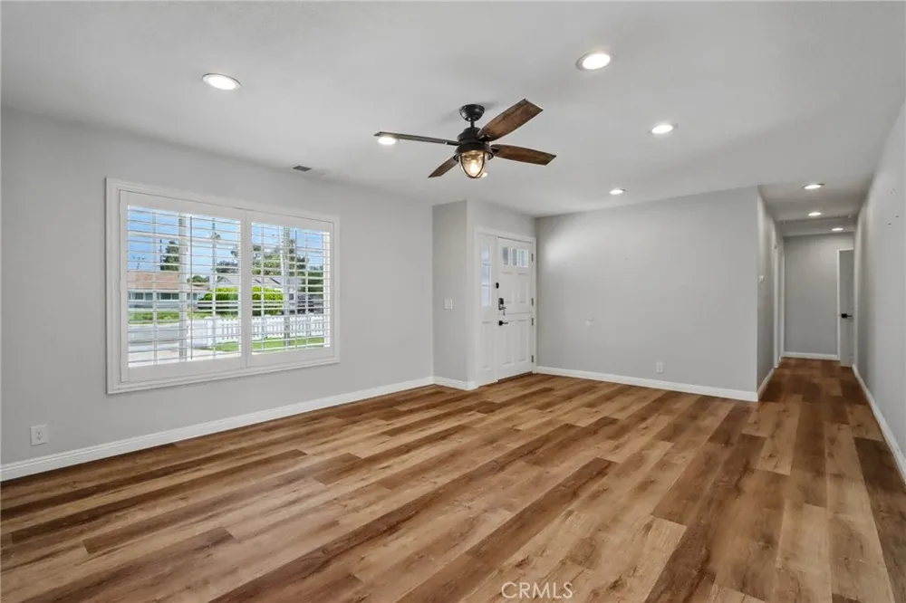 5792 Venturi Drive Huntington Beach, CA 92649