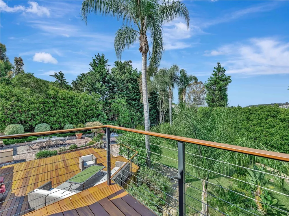 3635 Serra Road Malibu, CA 90265