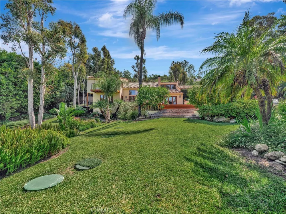 3635 Serra Road Malibu, CA 90265