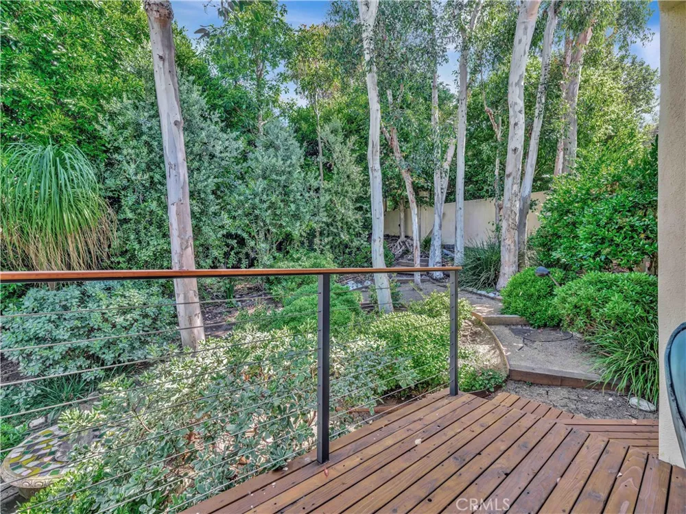 3635 Serra Road Malibu, CA 90265