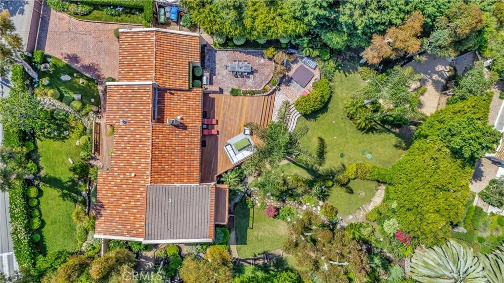 3635 Serra Road Malibu, CA 90265