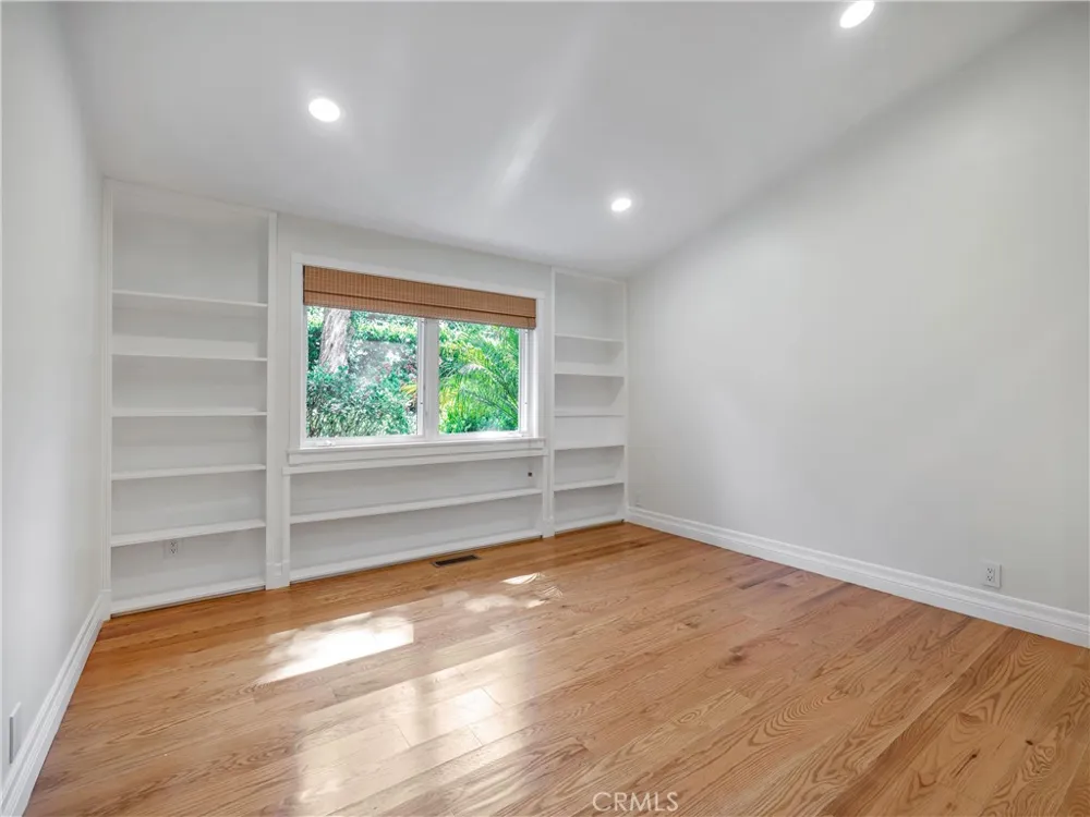 3635 Serra Road Malibu, CA 90265