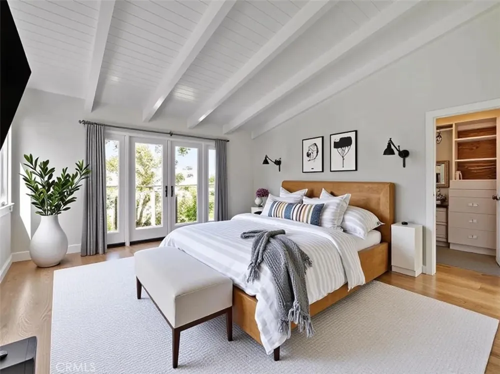 3635 Serra Road Malibu, CA 90265