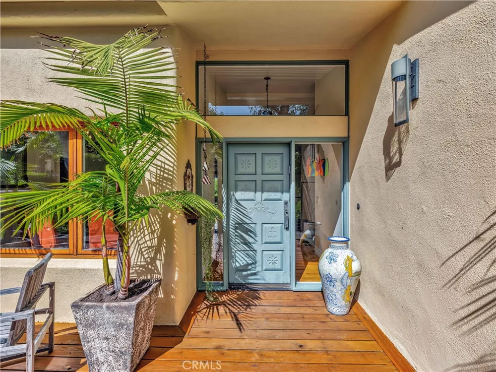 3635 Serra Road Malibu, CA 90265