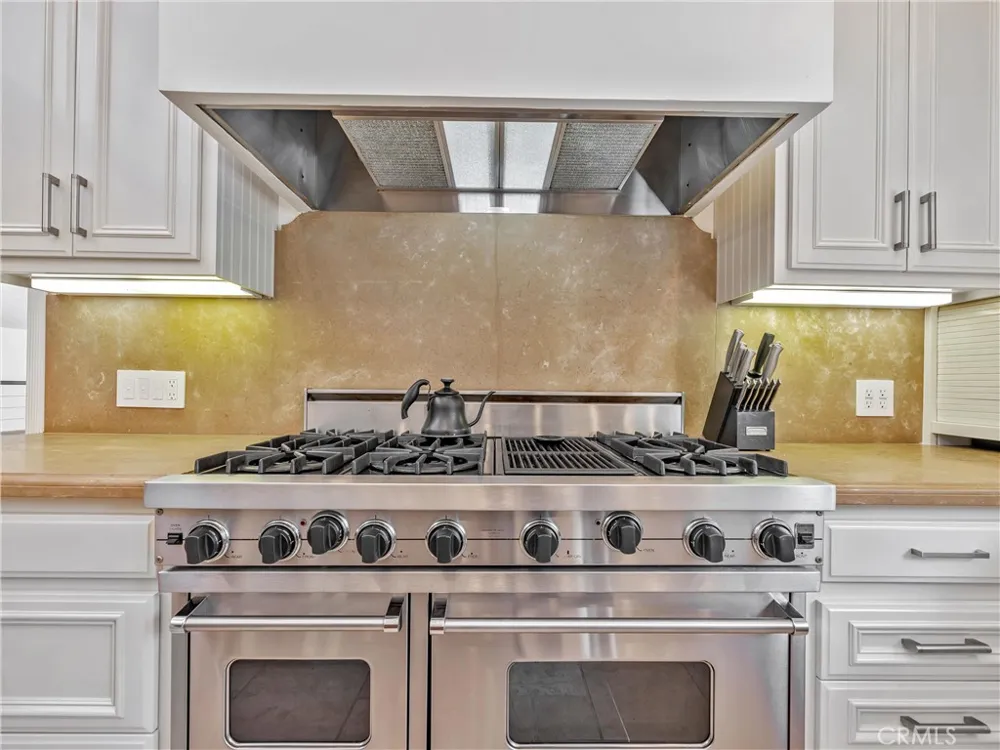 3635 Serra Road Malibu, CA 90265
