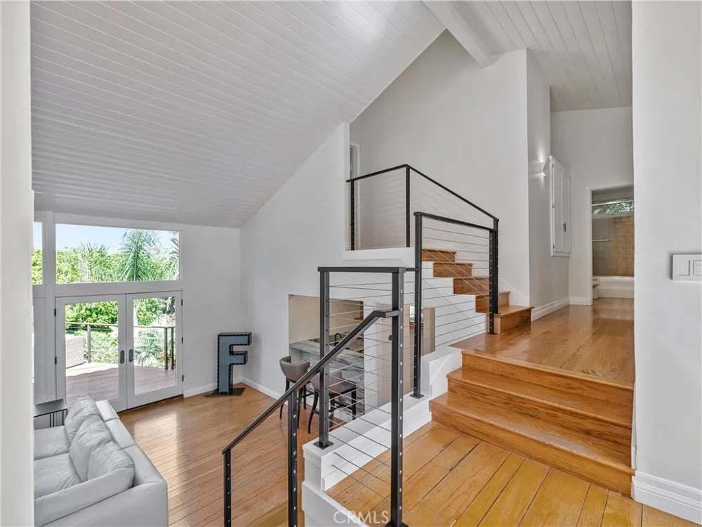 3635 Serra Road Malibu, CA 90265