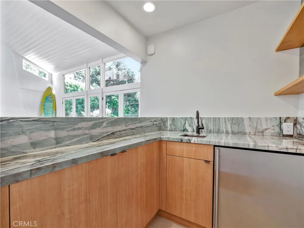 3635 Serra Road Malibu, CA 90265