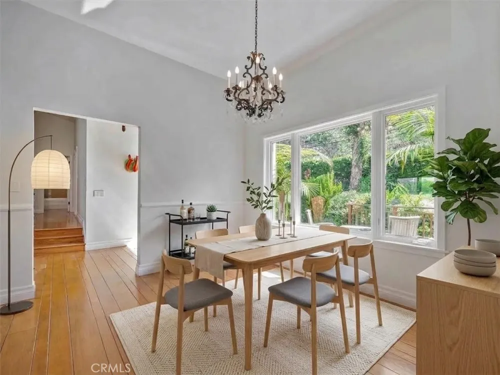 3635 Serra Road Malibu, CA 90265