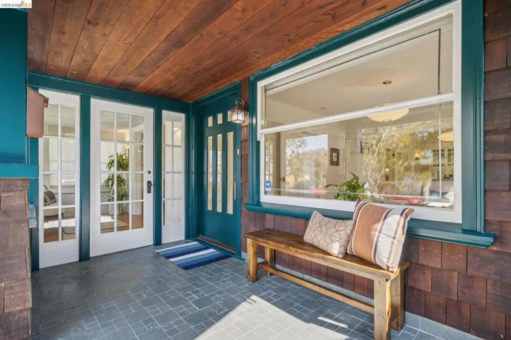 1106 Russell St Berkeley, CA 94702