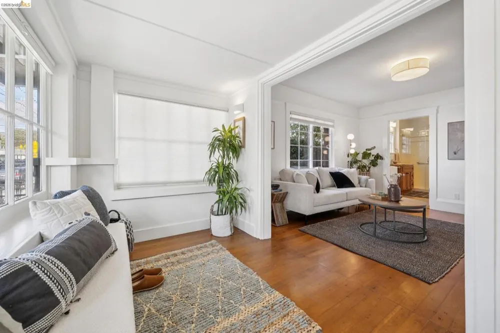 1106 Russell St Berkeley, CA 94702