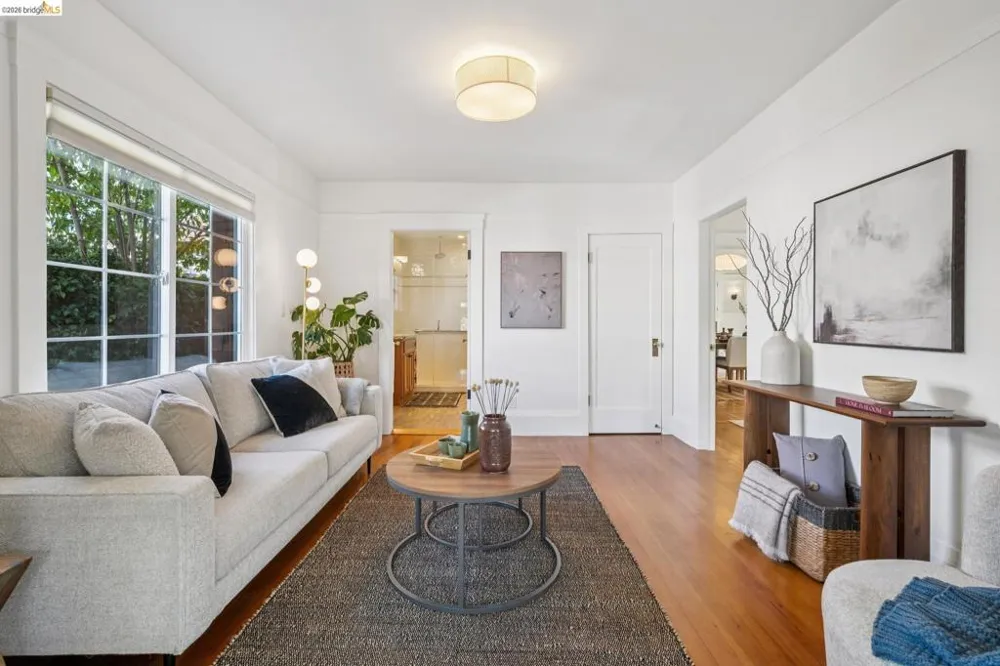 1106 Russell St Berkeley, CA 94702