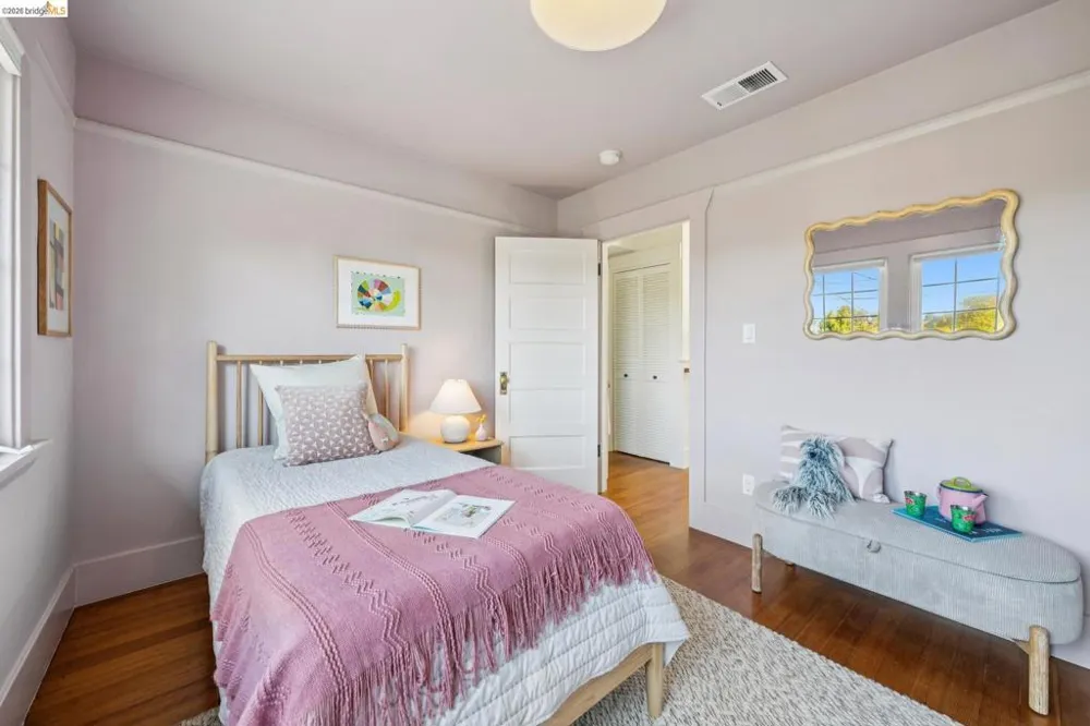 1106 Russell St Berkeley, CA 94702