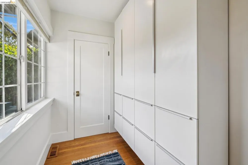 1106 Russell St Berkeley, CA 94702