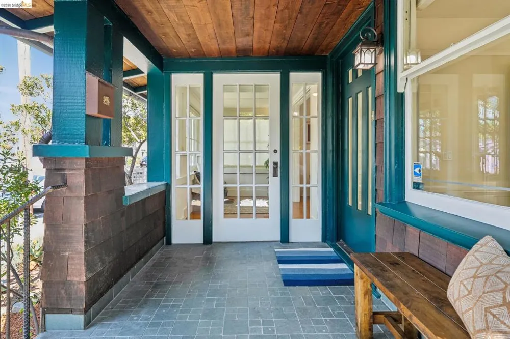 1106 Russell St Berkeley, CA 94702