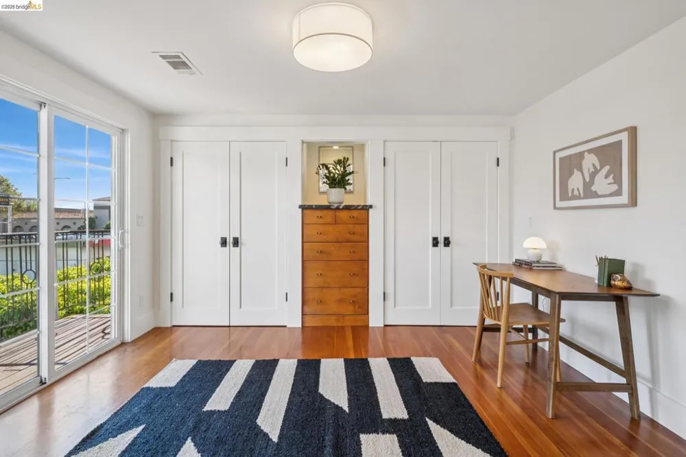 1106 Russell St Berkeley, CA 94702