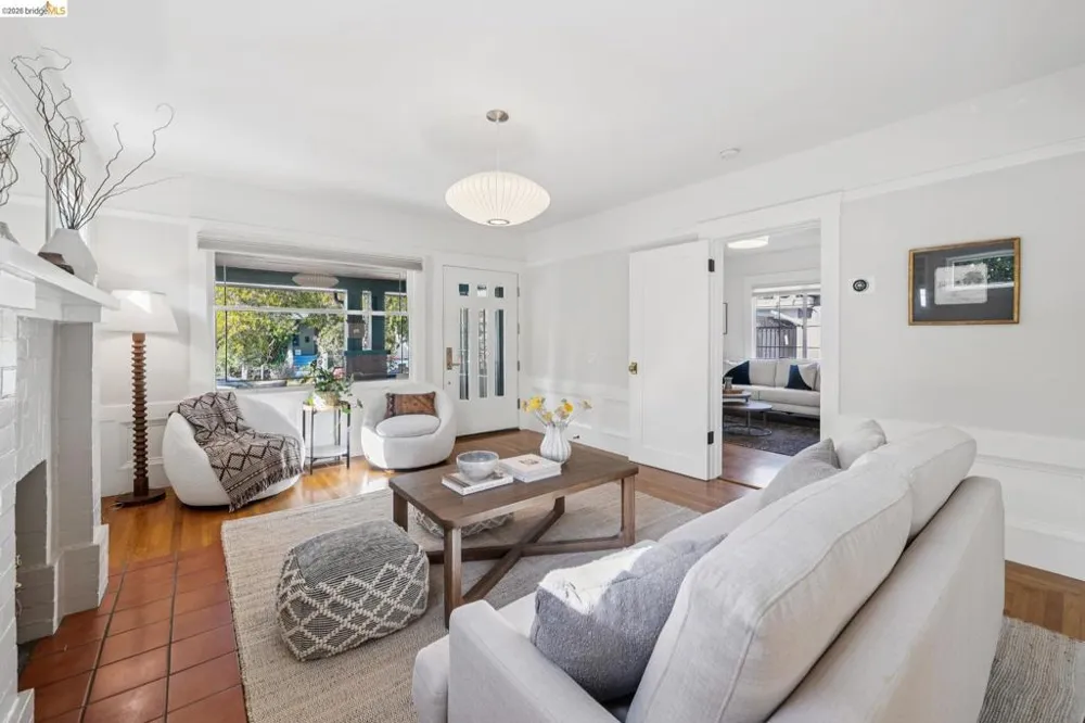 1106 Russell St Berkeley, CA 94702