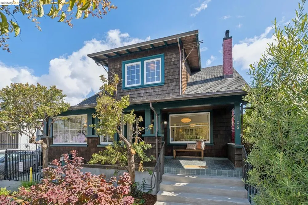 1106 Russell St Berkeley, CA 94702