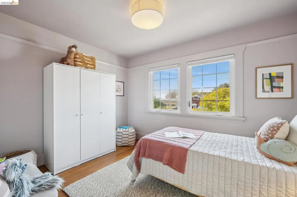 1106 Russell St Berkeley, CA 94702