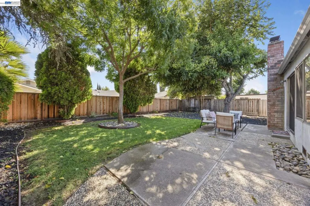 553 Covington Way Livermore, CA 94551