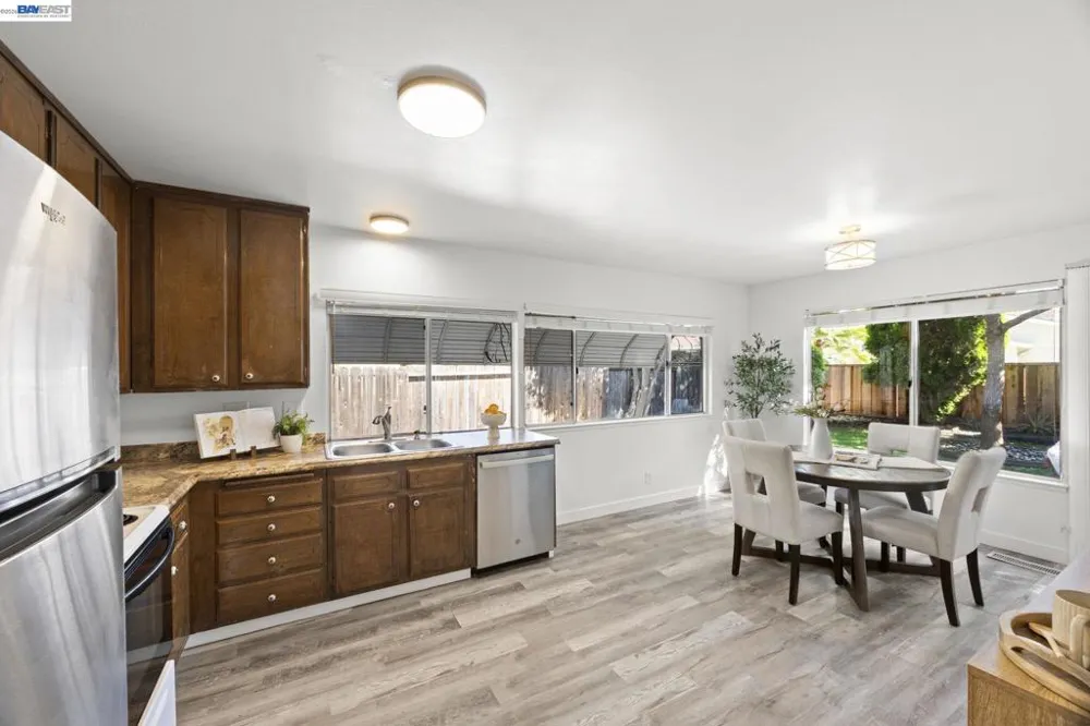553 Covington Way Livermore, CA 94551