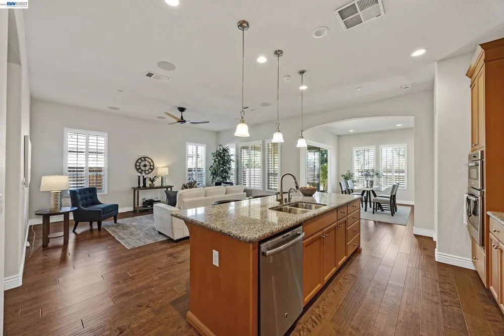 1930 Barbaresco Ln Brentwood, CA 94513
