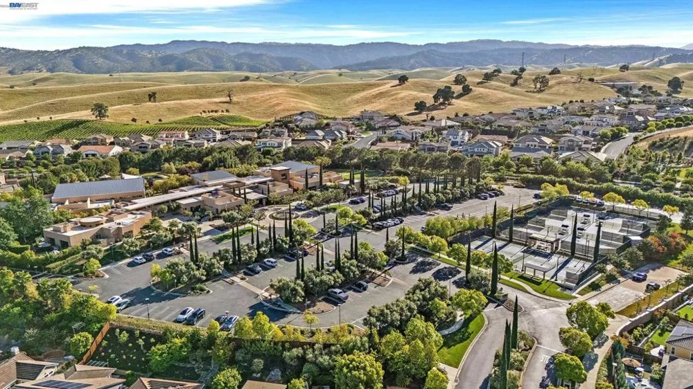 1930 Barbaresco Ln Brentwood, CA 94513
